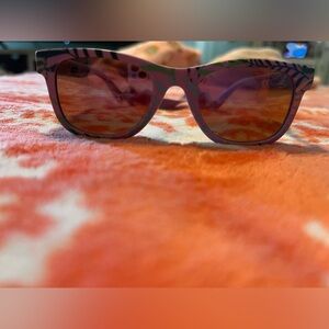 BABY SUNGLASSES WITH STRAPS